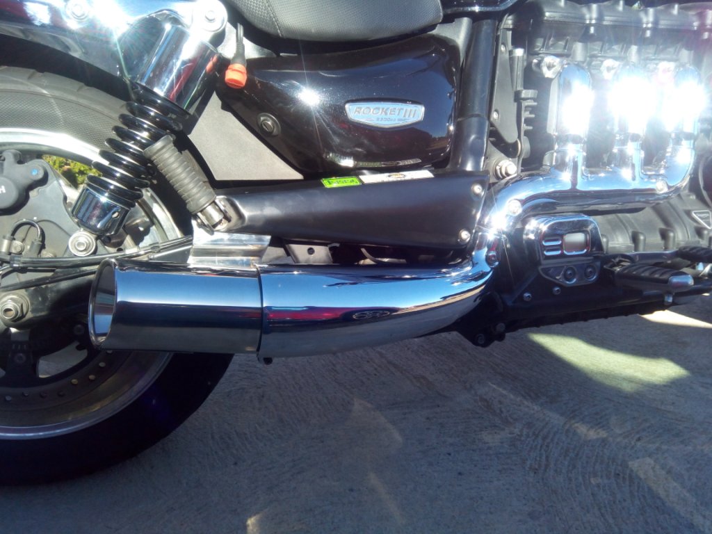 Triumph rocket 3 outlaw exhaust outlet